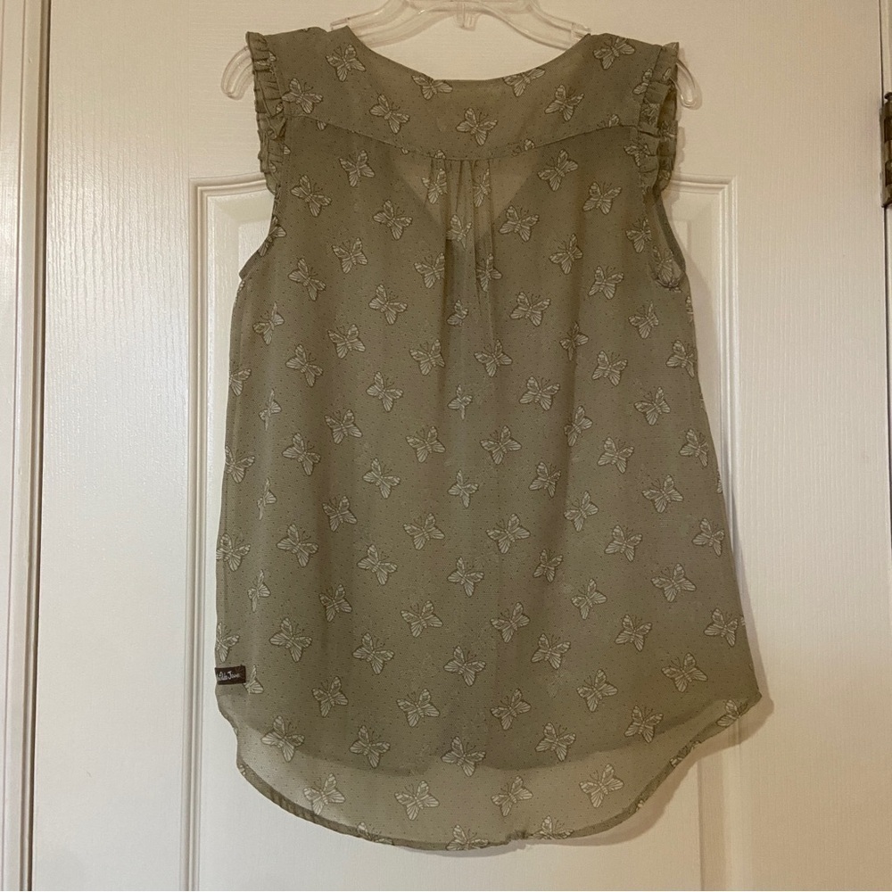 Matilda Jane Butterfly Buttoned Tie Front Ruffled Blouse - Picture 3 of 8